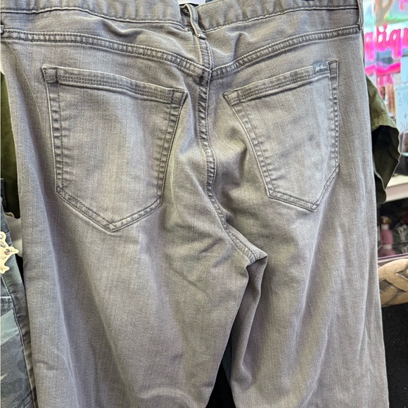 Eddie Bauer insulted fleece lined gray jeans - Picture 2 of 4